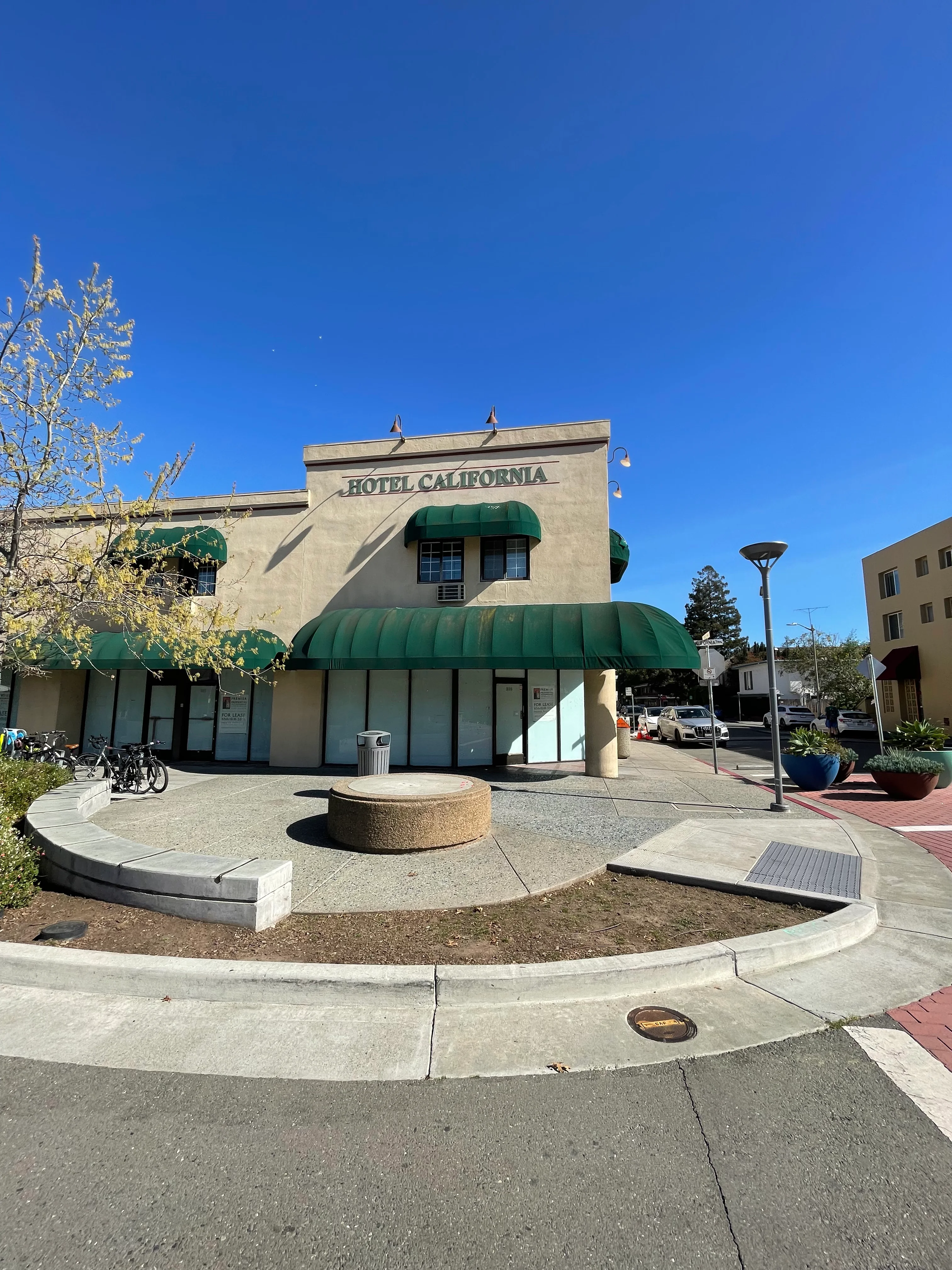 California Avenue Hotel